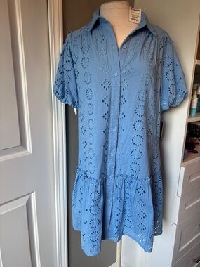 Donna Morgan Eyelet dress Size 10 NWT Knee Length